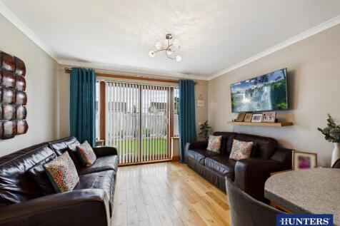 Dining Kitchen &amp; Family Room