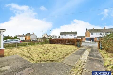 Front Garden/Driveway