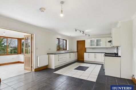 Family Dining Kitchen