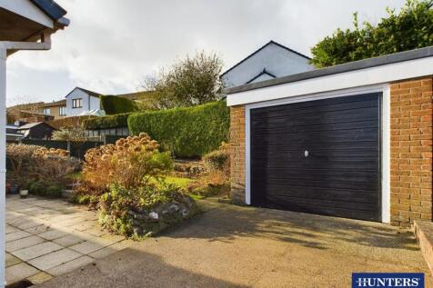 Detached Garage