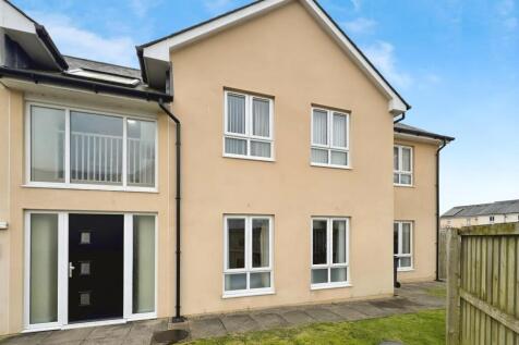 e4a37b15-outside1.jpg