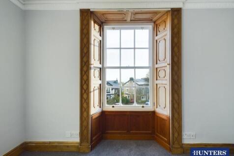Office / Dining room 1a