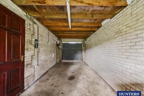 Attached Garage