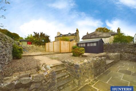 CAM01910G0-PR0173-STILL035.jpg