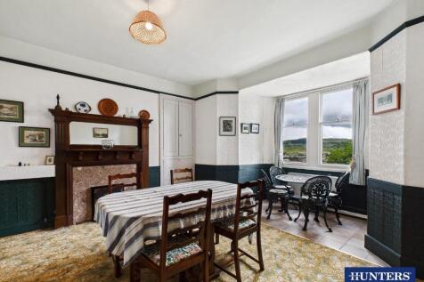 CAM05424G0-PR0031-STILL034.jpg