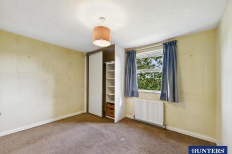 CAM05424G0-PR0036-STILL012.jpg