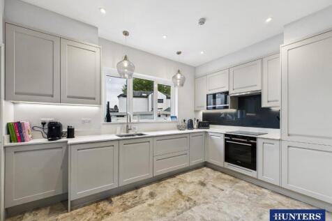 Kitchen/Diner &amp; Family Room