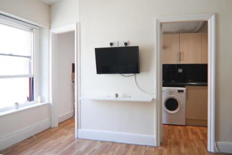 Living room with kitchen enterance