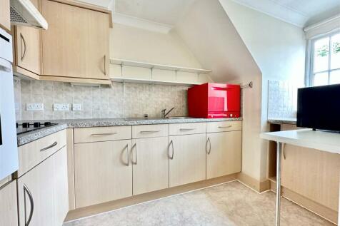 Kitchen1.jpg