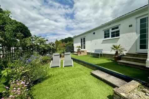 FrontGarden.jpg