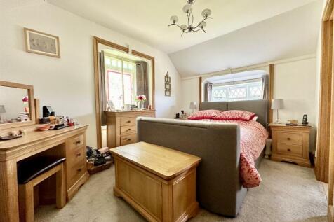Bedroom1.jpg