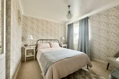 Bedroom2.jpg