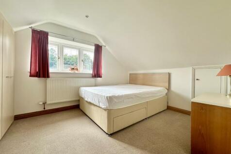 Bedroom4.jpg