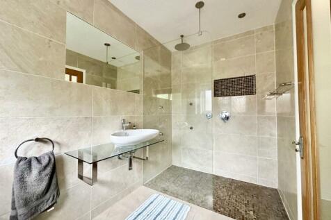 Ensuite.jpg