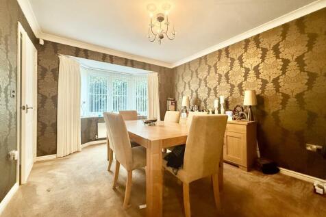 DiningRoom.jpg