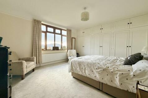 Bedroom1.jpg