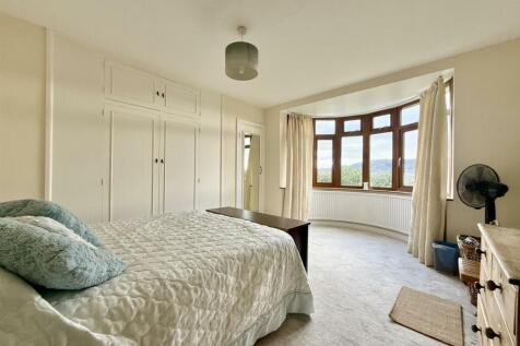 Bedroom2.jpg