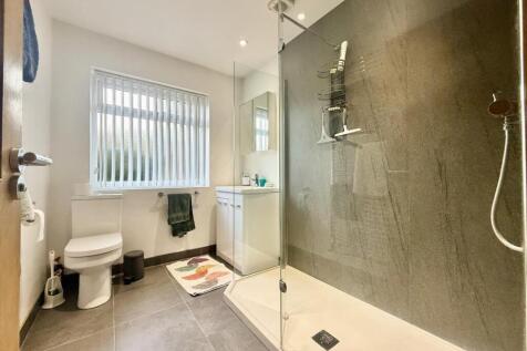 Showerroom.jpg