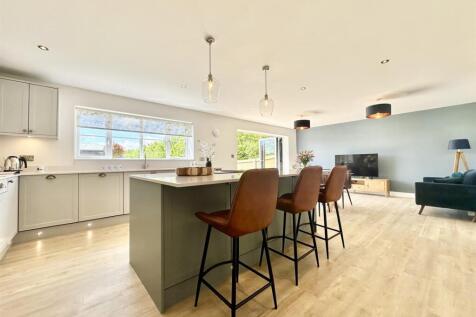 BreakfastRoom.jpg