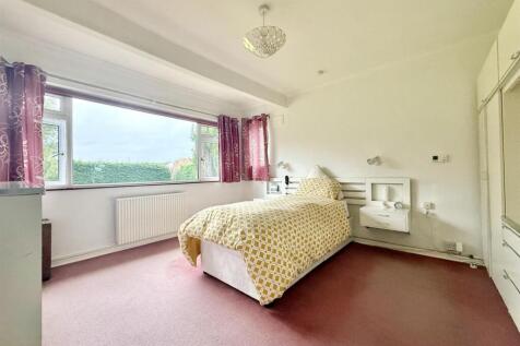 Bedroom1.jpg