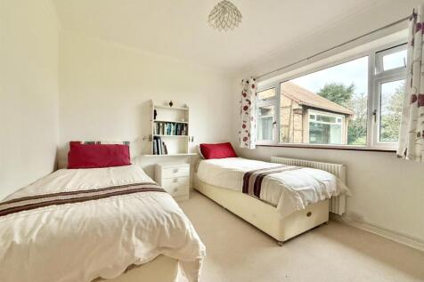 Bedroom3.jpg