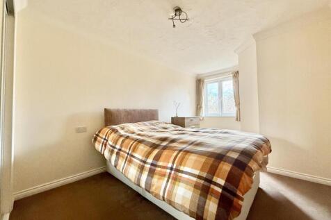 Bedroom1.jpg