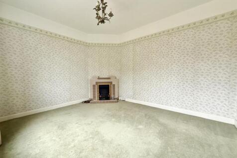DiningRoom.jpg