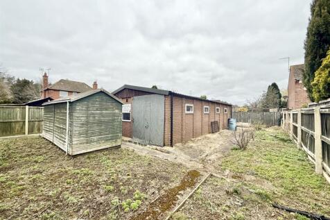 Outbuilding2.jpg