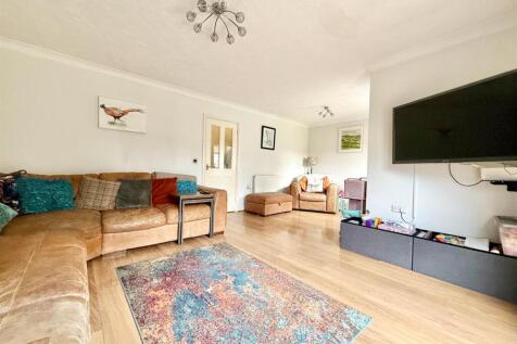 Lounge2.jpg