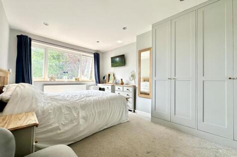 Bedroom1.jpg