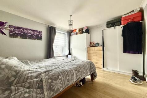 Bedroom.jpg