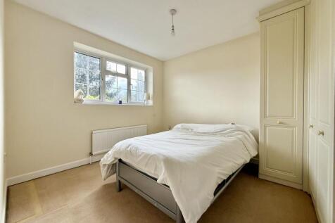 Bedroom1.jpg