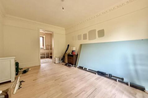 Bedroom1.jpg