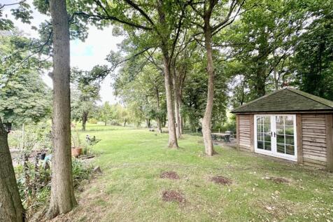 SummerHouse2.jpg