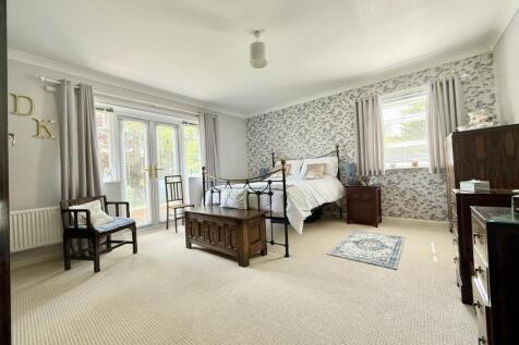 Bedroom1.jpg