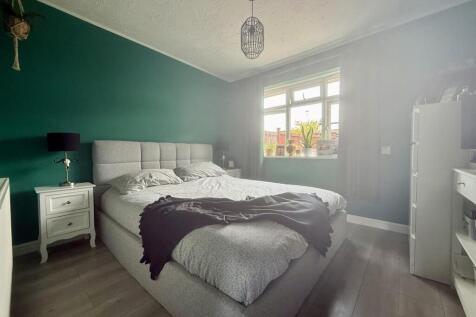 Bedroom1.jpg