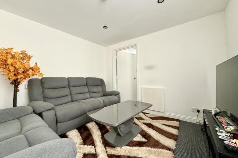 Lounge2.jpg