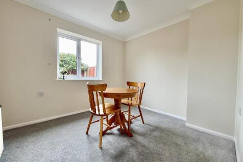 DiningRoom.jpg