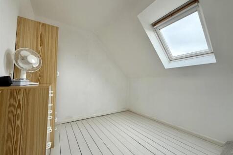Bedroom2.jpg