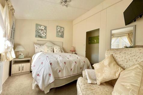 Bedroom1.jpg