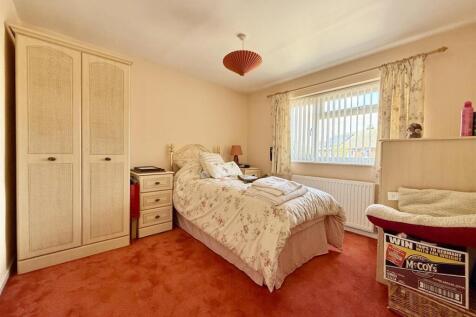 Bedroom2.jpg
