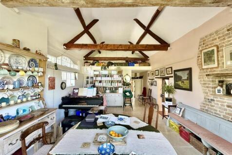 DiningRoom2.jpg