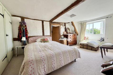 Bedroom1.jpg