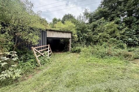 Outbuilding1.jpg