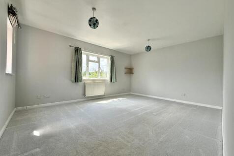 Bedroom1.jpg