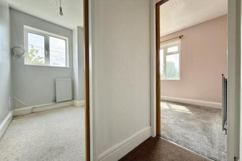 Bedroom3.jpg