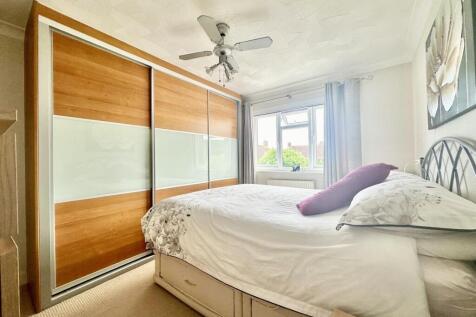 Bedroom1.jpg