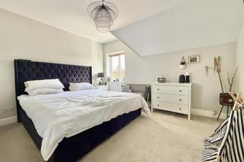 Bedroom1.jpg