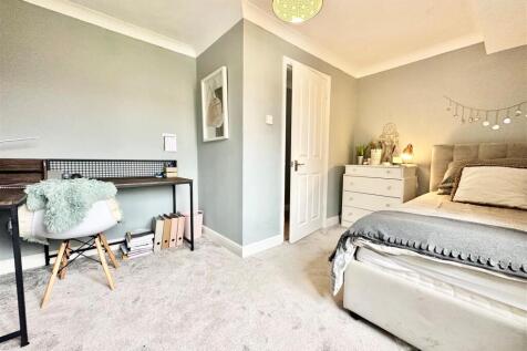 Bedroom2.jpg