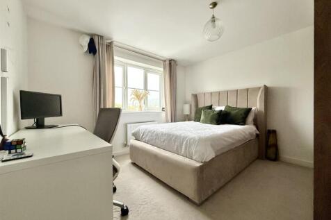 Bedroom4.jpg